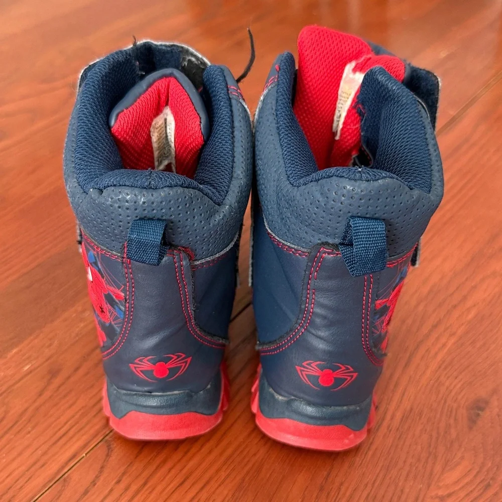 Marvel | Light Up Spider-Man Snowboots for Toddlers